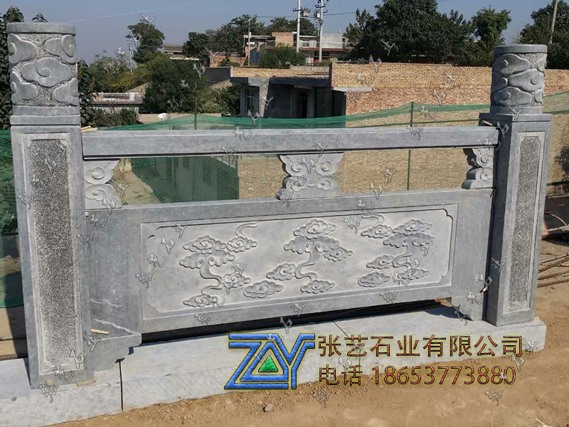 青石云紋石欄桿護(hù)欄