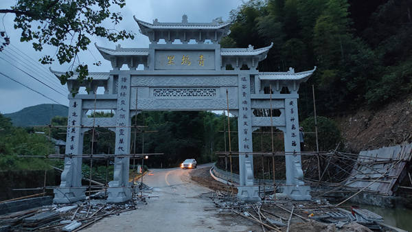 石雕牌坊供應(yīng)廠家